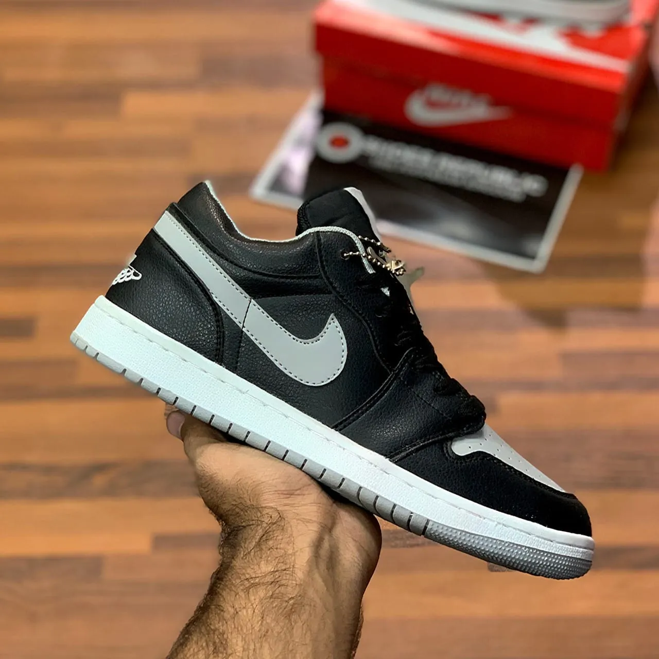 AJ-1 Low Shadow 2.0