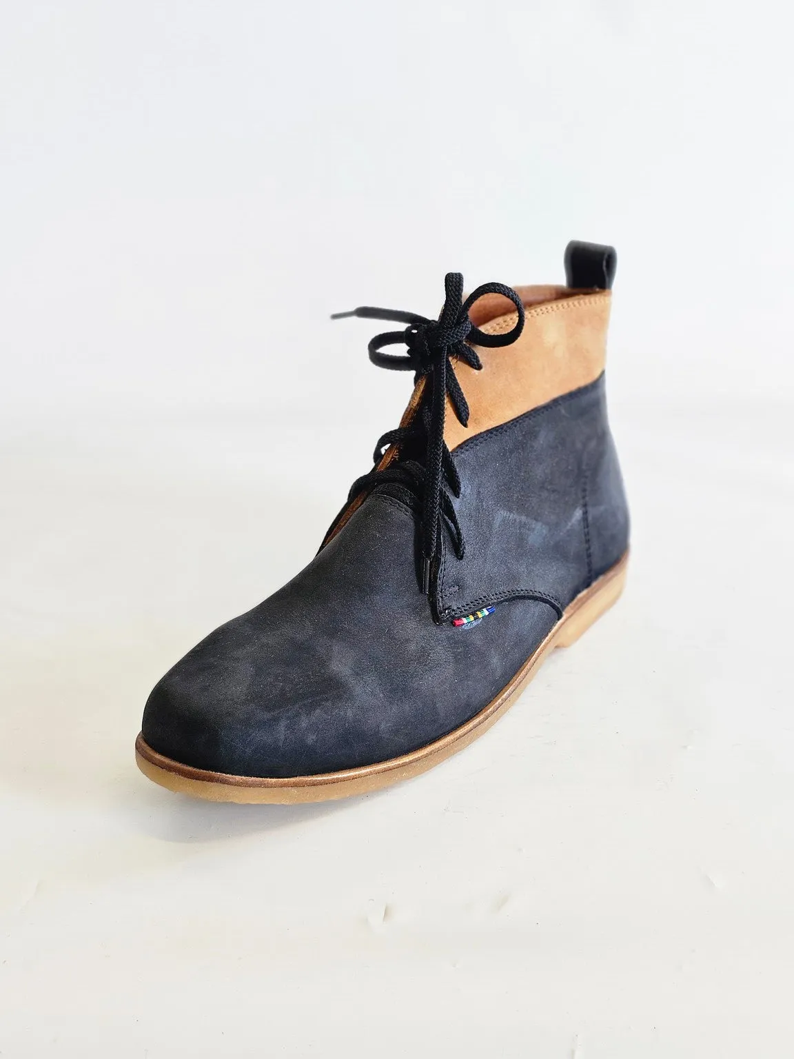 Benette Chukka Two-tone