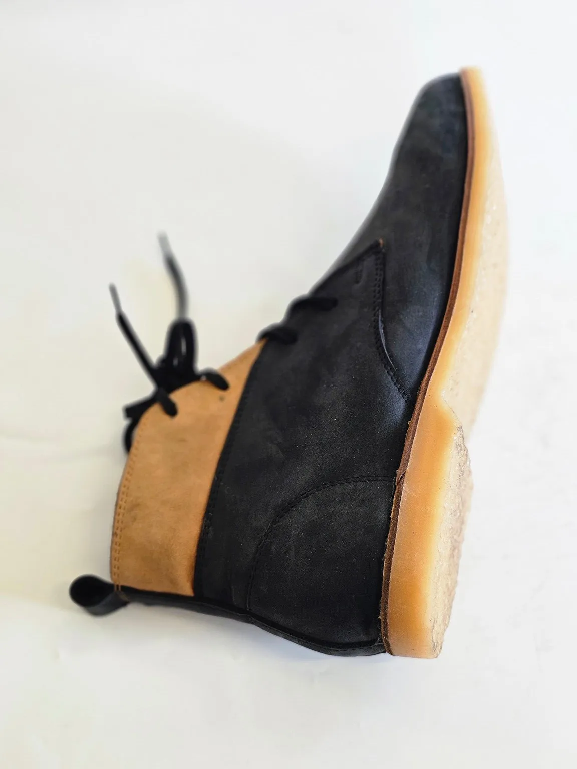 Benette Chukka Two-tone