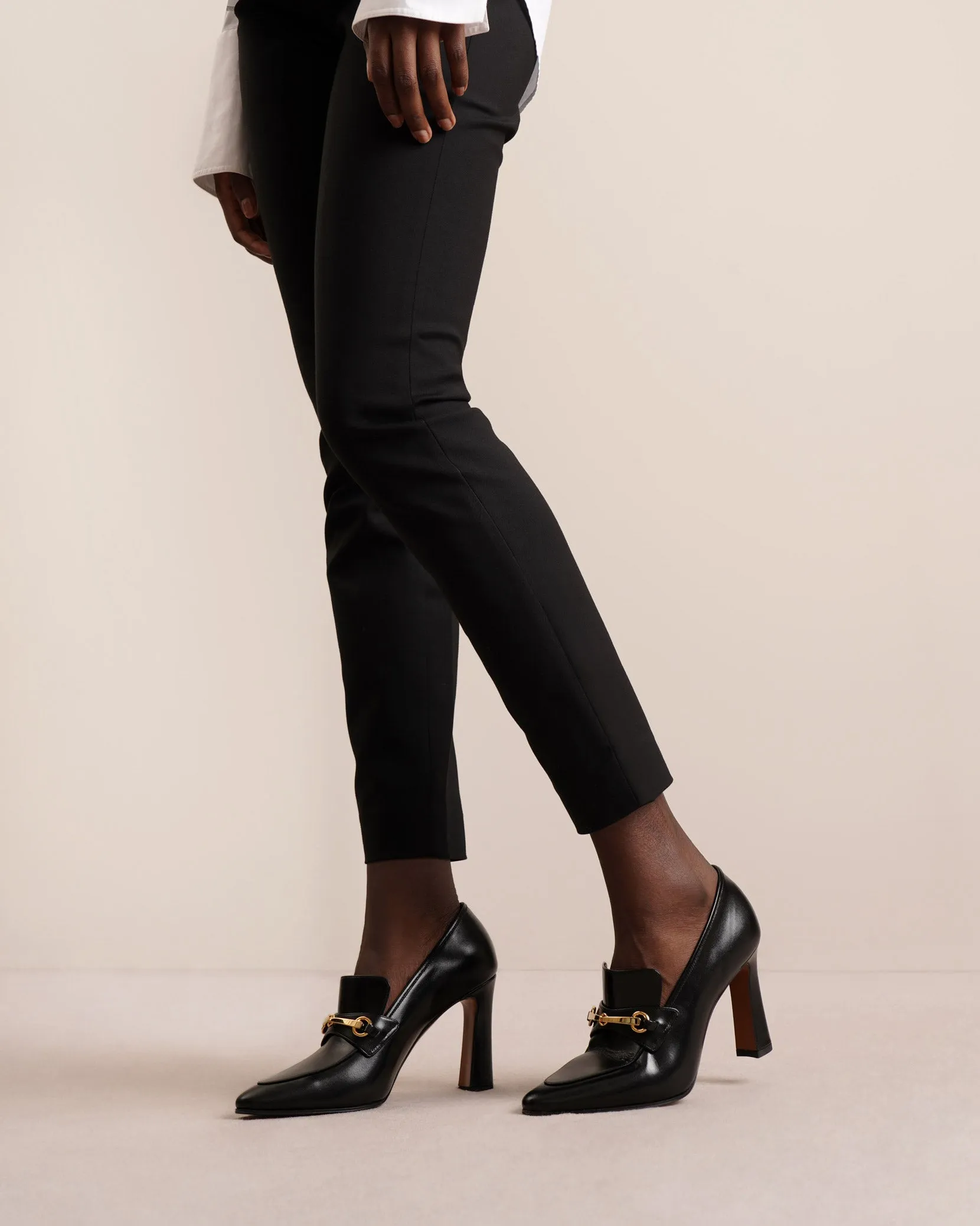 Lady black leather loafers
