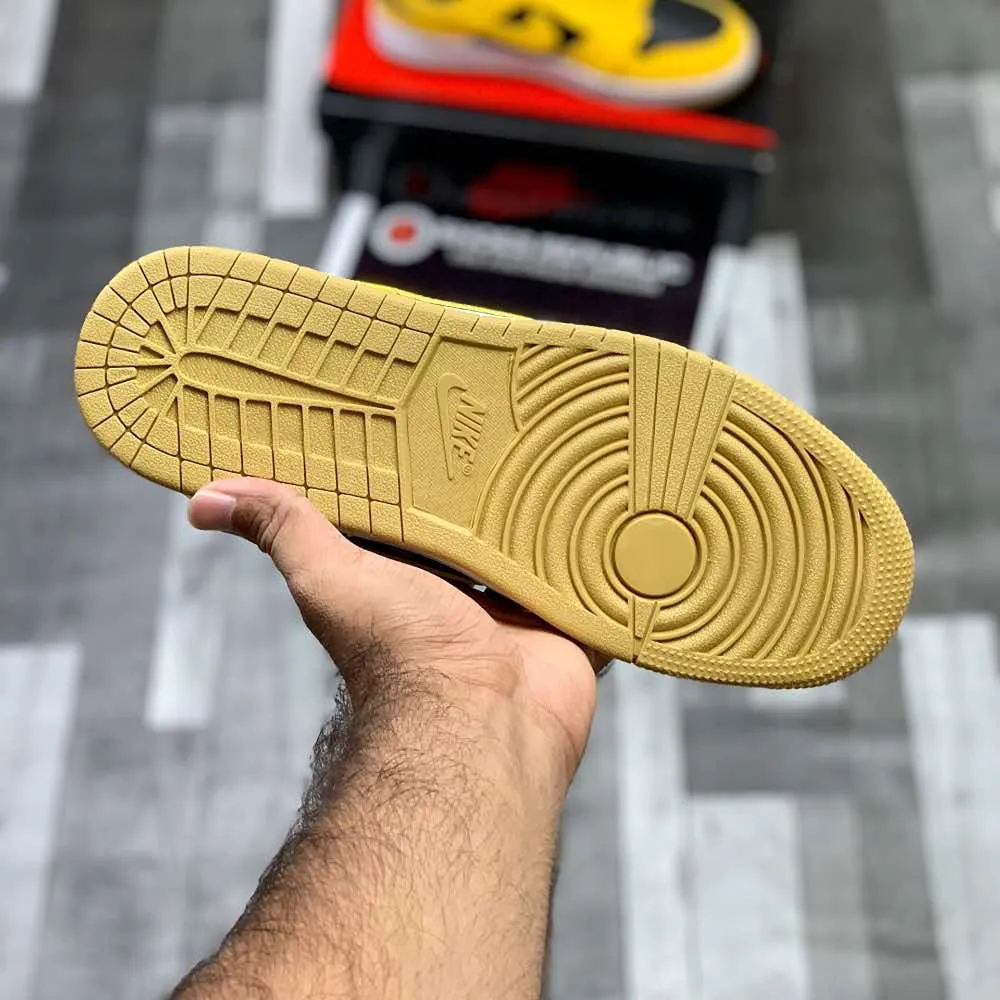 SBB-Dunkks Low "Championshiip Golldenrod"